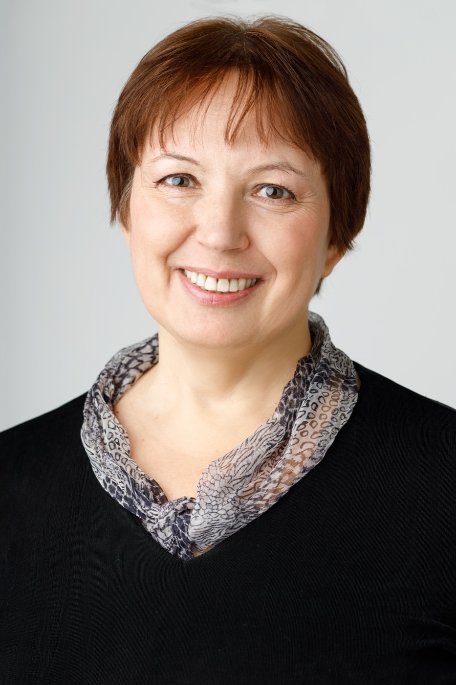 Anna Grøtterud, daglig leder i Fram Regnskap, smiler mot kameraet